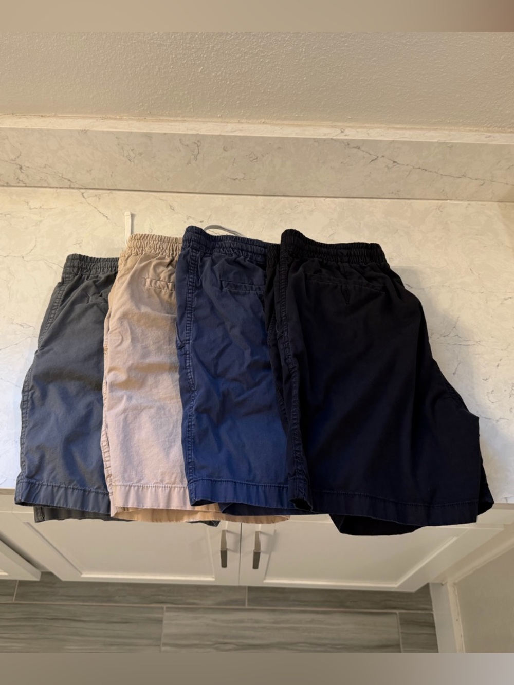 J. Crew Men’s Shorts 4 Pairs Size Medium 6 Inch Inseam - Picture 3 of 9